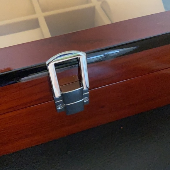 Solid Wood Jewelry Box With Glass Top GIFTABLE 14.5 x 8.25 x 3.25 New in… - Picture 5 of 7